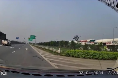 Chuyển làn kiểu "cảm tử" trên cao tốc: Xi-nhan không phải bùa hộ mệnh