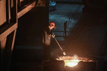 Trung Quốc "gần như không thể" giảm được sản lượng thép