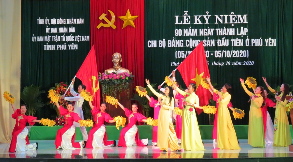 Phú Yên kỷ niệm 90 năm ngày thành lập Chi bộ Đảng đầu tiên - 1 Phú Yên kỷ niệm 90 năm ngày thành lập Chi bộ Đảng đầu tiên - 1