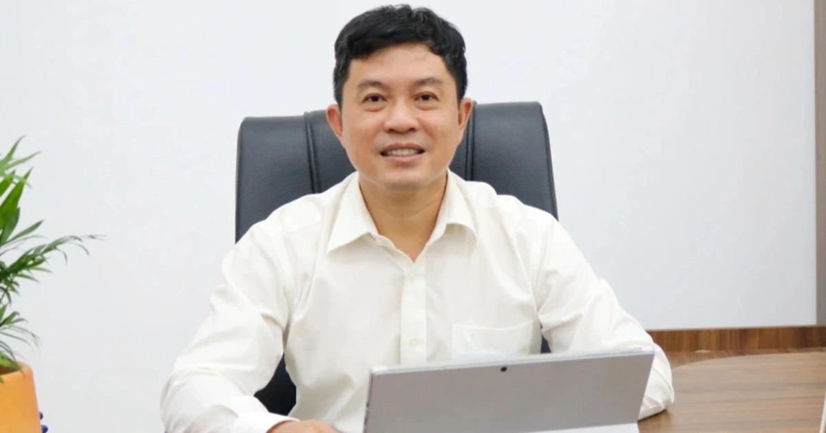 Một bác sĩ làm phó hiệu trưởng trường đại học lớn