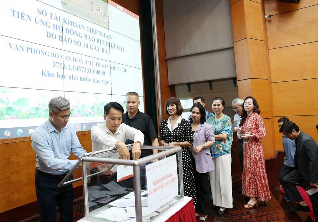 Bộ Văn hóa quyên góp gần 4,3 tỷ đồng ủng hộ đồng bào bị thiệt hại do bão lũ - 3