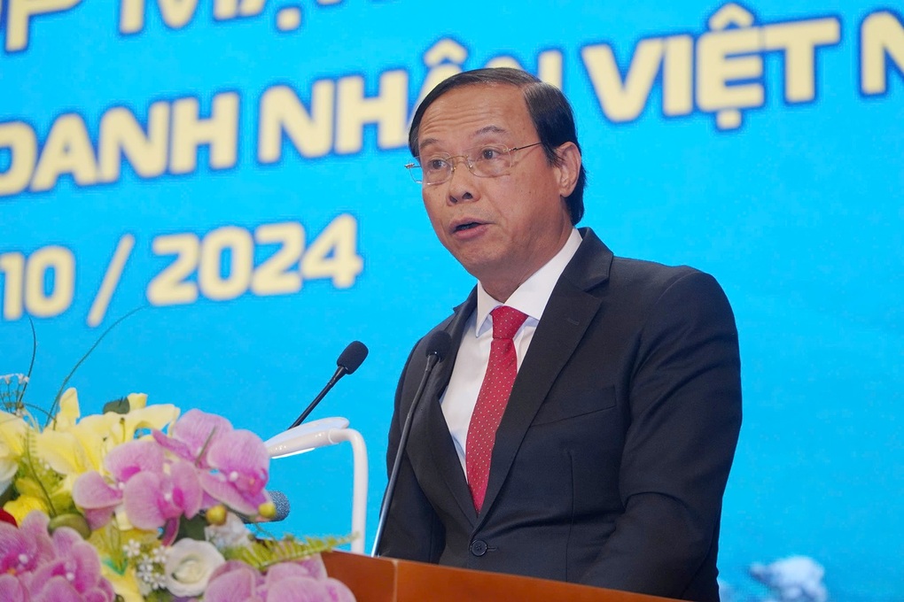Công bố lãnh đạo chính quyền TPHCM mới sau hợp nhất - 3 Công bố lãnh đạo chính quyền TPHCM mới sau hợp nhất - 3