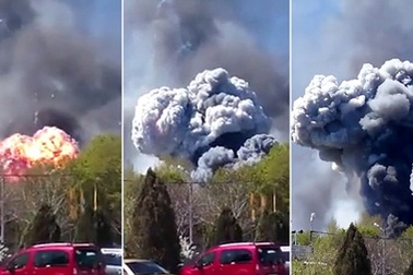 Trực thăng quân sự Ukraine bị trúng lựu đạn, phát nổ như bom