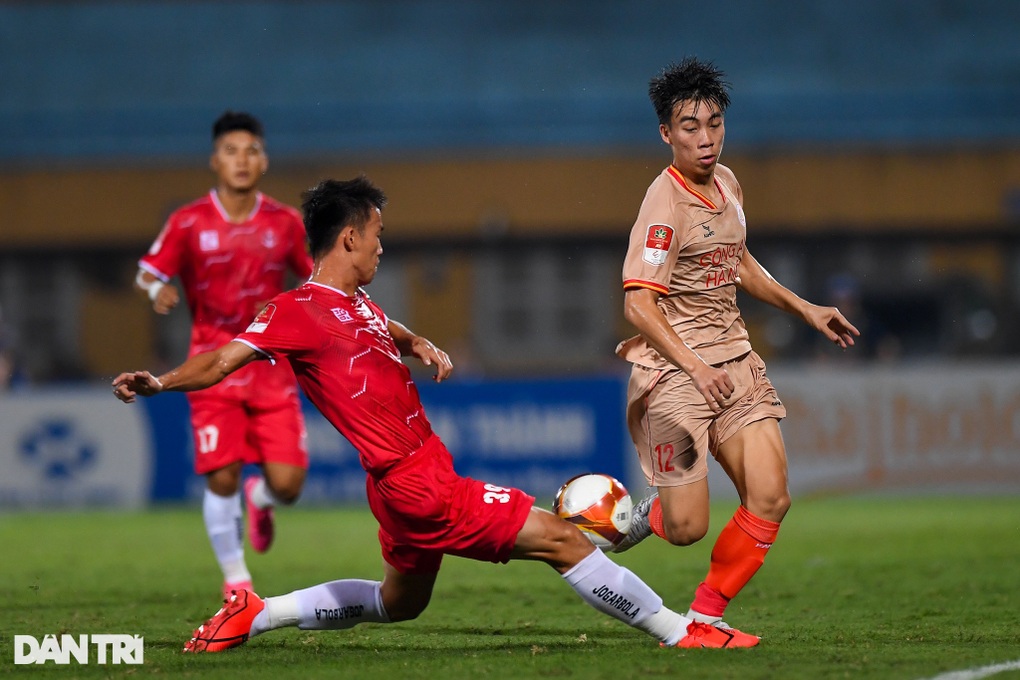 Quang Hải mờ nhạt, CLB Công An Hà Nội thất bại trước Hải Phòng - 7 Quang Hải mờ nhạt, CLB Công An Hà Nội thất bại trước Hải Phòng - 7