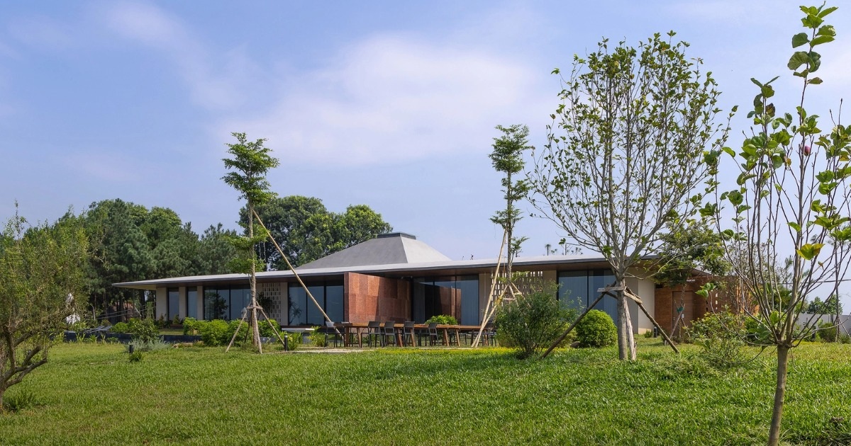 Gallery - Biệt thự có mái kim tự tháp độc đáo ở Hà Nội | Báo Dân trí