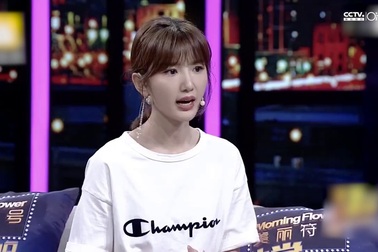 Mao Hiểu Đồng bị cha ruột tống tiền