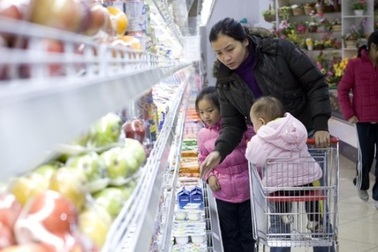 Các doanh nghiệp bán lẻ và nguy cơ bị "thôn tính" ngay trên sân nhà