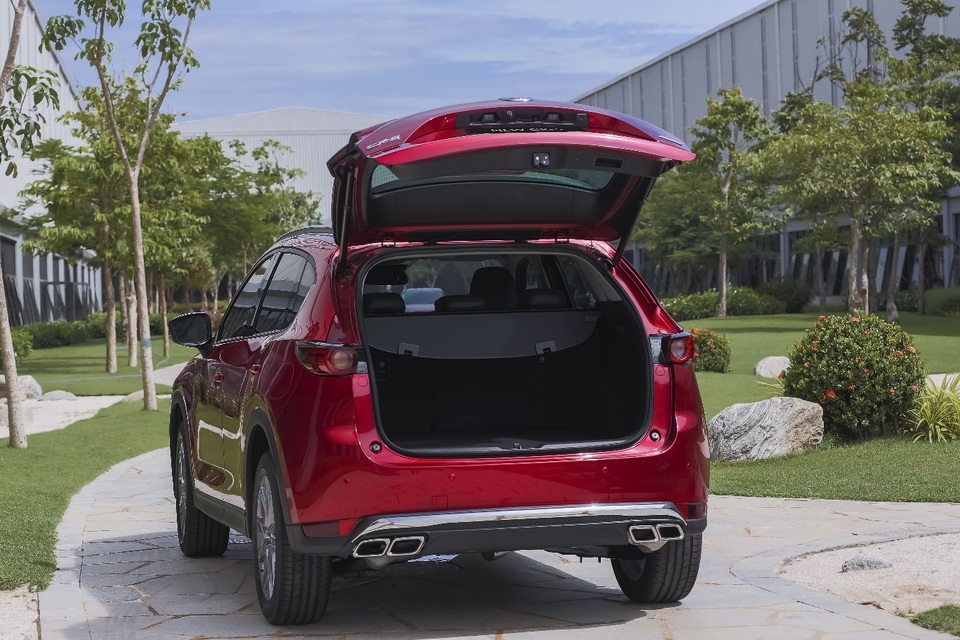 Mazda CX-5 – SUV 5 chỗ phong cách và thực dụng - 4 Mazda CX-5 – SUV 5 chỗ phong cách và thực dụng - 4