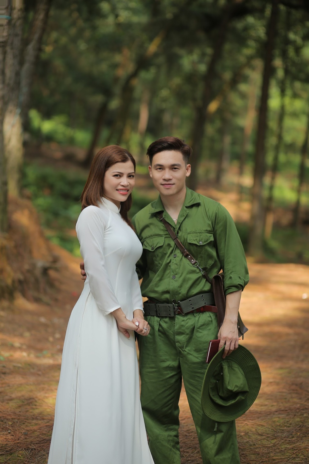 Á quân Thần tượng Bolero 2019 song ca tình tứ với Phan Hải Lý trong MV mới - 1 Á quân Thần tượng Bolero 2019 song ca tình tứ với Phan Hải Lý trong MV mới - 1
