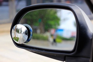 Những món phụ kiện giá chỉ vài chục nghìn mà người mới mua ô tô nên sắm