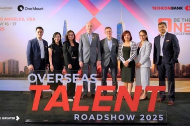 Lãnh đạo Techcombank, One Mount, Masterise sang Mỹ và châu Âu tìm kiếm nhân tài người Việt