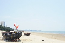 Biển Cửa Lò "ngóng" khách du lịch dịp nghỉ lễ