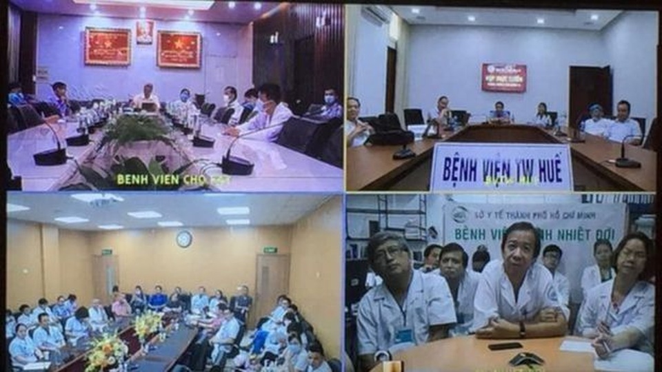 Phi công người Anh: “Nếu ở nơi nào khác ngoài Việt Nam, có lẽ tôi đã chết” - 2 Phi công người Anh: “Nếu ở nơi nào khác ngoài Việt Nam, có lẽ tôi đã chết” - 2