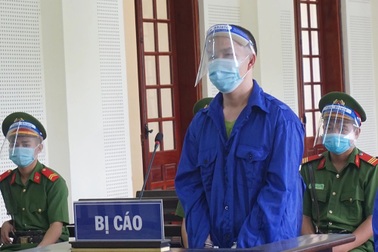 Kế "ve sầu thoát xác" của người ngoại quốc "cõng" ma túy vào Việt Nam