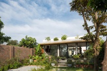 Choáng ngợp nhà vườn rộng 560m2 đẹp bình yên như làng quê Bắc Bộ thu nhỏ