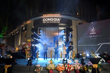 15 năm dấu ấn nghệ thuật gỗ óc chó tại Nội thất Đồng Gia