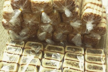 Giật mình giá bánh trung thu "handmade" sau rằm