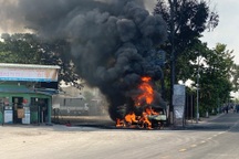 Tài xế bị bỏng sau khi dũng cảm lái xe bồn đang cháy để cứu cây xăng