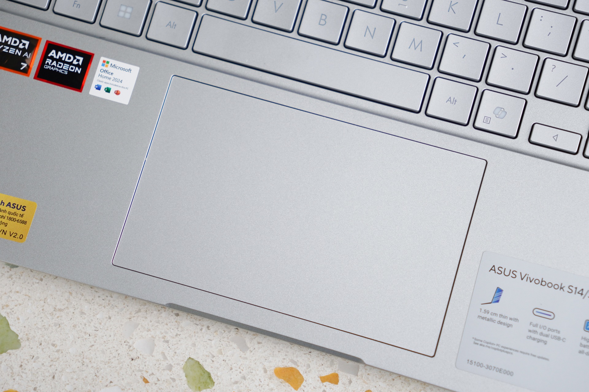 Đánh giá Asus Vivobook S14: Hiệu năng mạnh, pin tốt, màn hình cần cải thiện - 9 Đánh giá Asus Vivobook S14: Hiệu năng mạnh, pin tốt, màn hình cần cải thiện - 9
