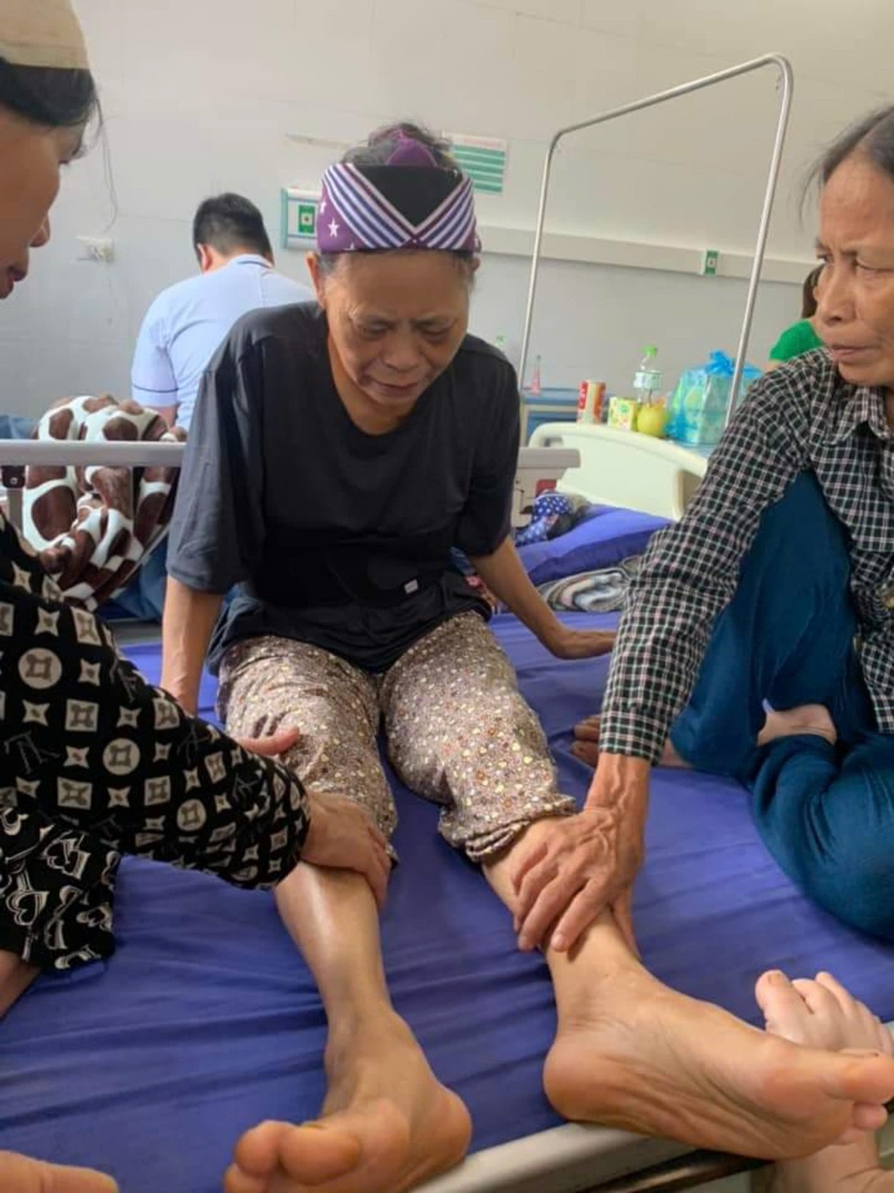 Người hùng kể phút sinh tử cứu 3 bà cháu bị đất vùi ngang người ở Yên Bái - 3 Người hùng kể phút sinh tử cứu 3 bà cháu bị đất vùi ngang người ở Yên Bái - 3