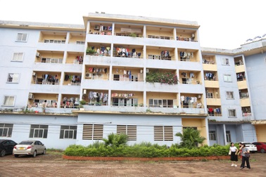 Rất ít người lao động mua được nhà ở công nhân: Sao gỡ "muôn trùng vây"?