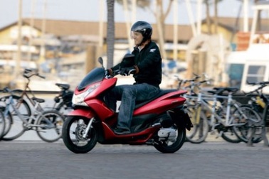 Thông tin về xe Honda PCX 125 phiên bản 2013