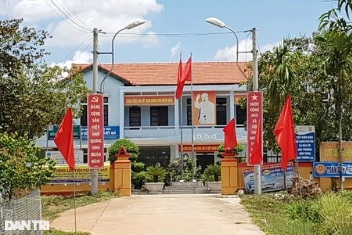 Thu hồi hàng trăm triệu đồng từ một ủy ban xã bán tài sản công trái phép - 2 Thu hồi hàng trăm triệu đồng từ một ủy ban xã bán tài sản công trái phép - 2