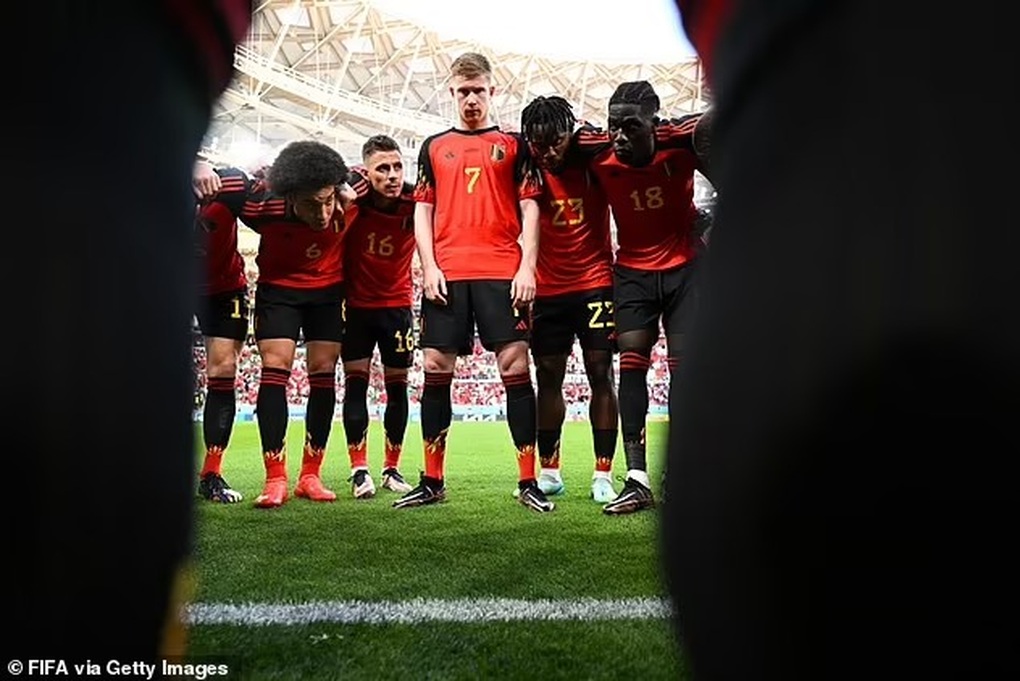 De Bruyne và Eden Hazard ẩu đả trong phòng thay đồ sau trận thua Morocco - 2 De Bruyne và Eden Hazard ẩu đả trong phòng thay đồ sau trận thua Morocco - 2
