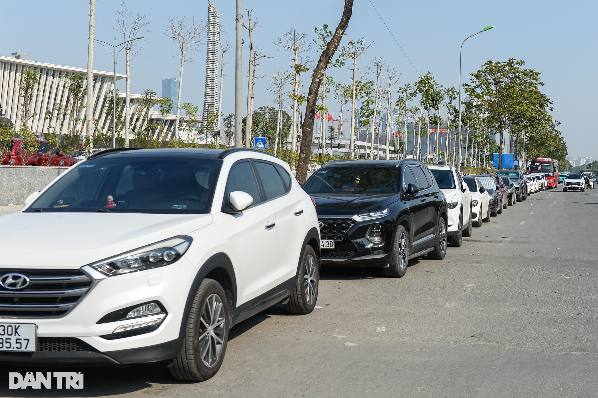 Hàng vạn người đổ về tham quan Bảo tàng Lịch sử Quân sự Việt Nam - 12 Hàng vạn người đổ về tham quan Bảo tàng Lịch sử Quân sự Việt Nam - 12
