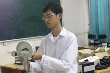 Chàng trai xứ Thanh có duyên với giải thưởng Vật lý