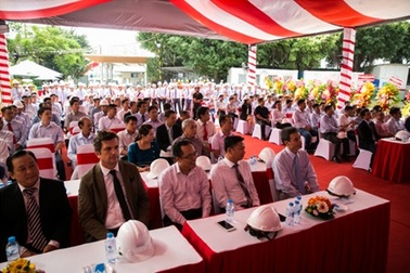 Dự án căn hộ cao cấp Diamond Island giai đoạn II chính thức cất nóc