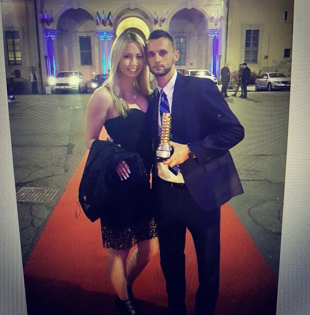 Dàn mỹ nhân hậu phương của tuyển Anh và Croatia đọ sắc nóng bỏng - 4