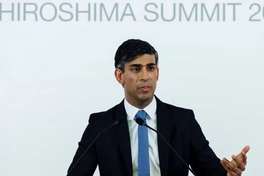 Anh bác tin định đưa binh sĩ tới Ukraine rèn quân cho Kiev