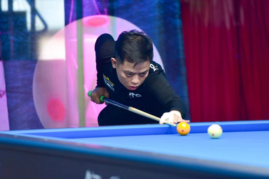 Lê Thành Tiến vô địch carom 3 băng ở vòng một giải vô địch quốc gia
