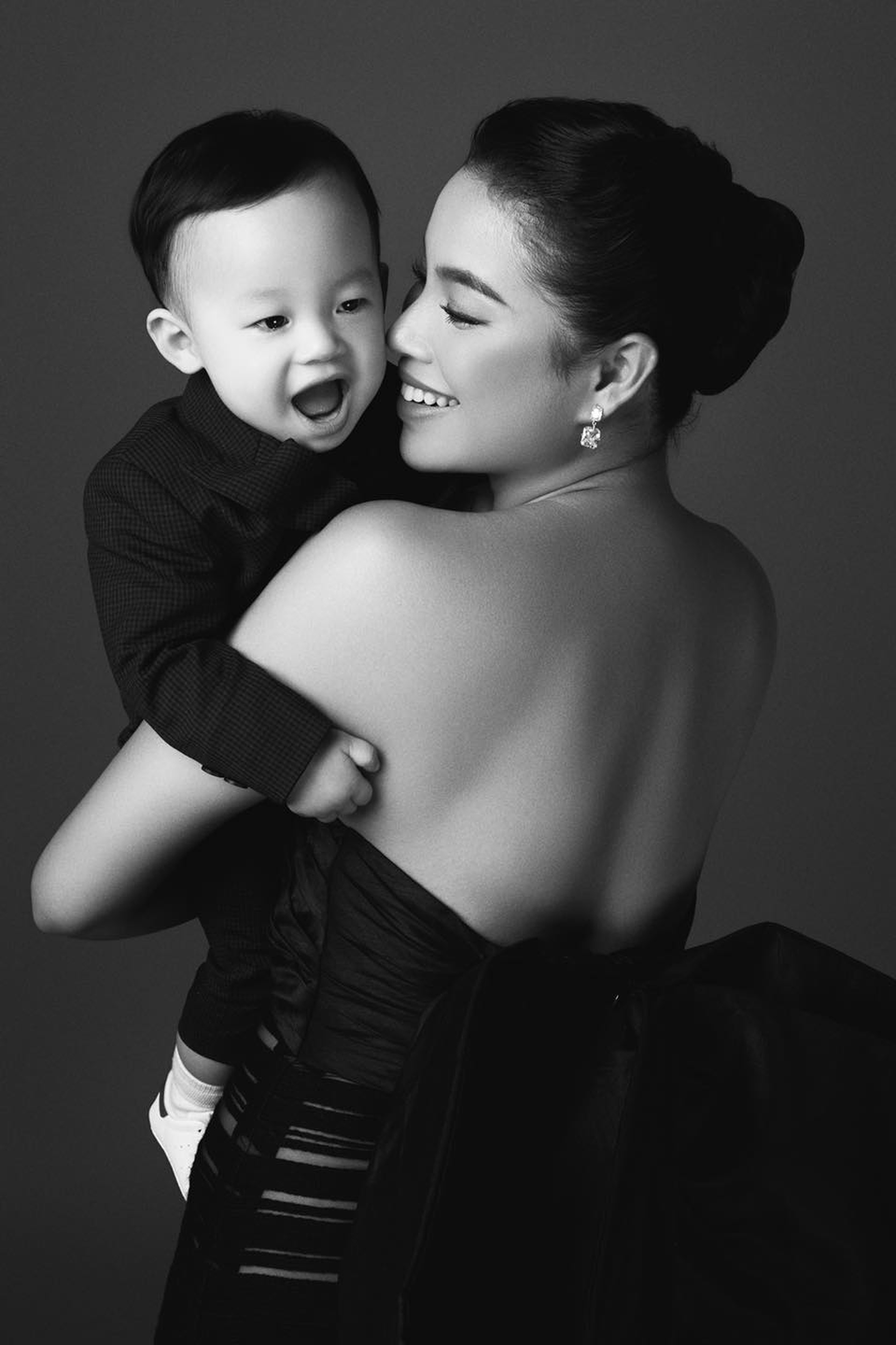 Cuộc sống xa hoa của Hoa hậu Phạm Hương tại Mỹ sau 10 năm đăng quang - 4