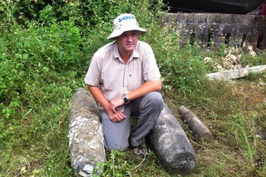 Phát hiện 2 quả bom nặng gần nửa tấn