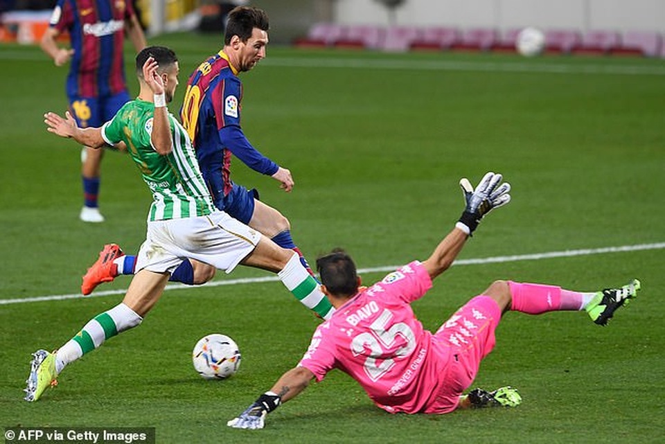 Messi lập cú đúp, Barcelona thắng đậm Real Betis - 9 Messi lập cú đúp, Barcelona thắng đậm Real Betis - 9