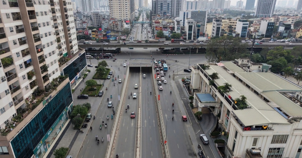 Hà Nội tổng vệ sinh toàn bộ cầu và hầm chui