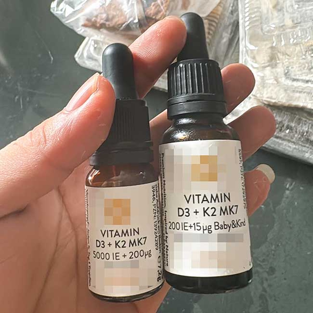 Nhầm liều vitamin D của người lớn, bé 6 tháng tuổi nhập viện cấp cứu - 1 Nhầm liều vitamin D của người lớn, bé 6 tháng tuổi nhập viện cấp cứu - 1