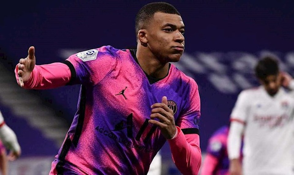 Vừa hủy diệt Bayern Munich, Mbappe đã có quyết định gây sốc - 2 Vừa hủy diệt Bayern Munich, Mbappe đã có quyết định gây sốc - 2