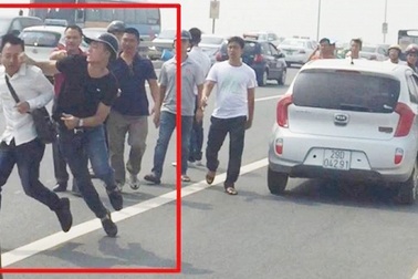 Mọi câu hỏi về vụ “gạt tay trúng má” đều không được trả lời