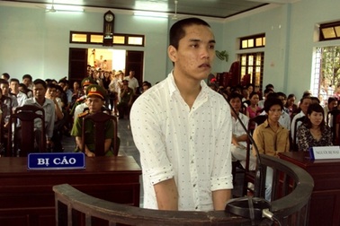 Giết bạn để cướp xe máy