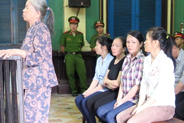 Cụ bà 83 tuổi cầm đầu đường dây mua bán ma túy “khủng”