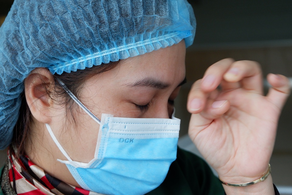 Nữ điều dưỡng tuyến đầu chống dịch và những lần lòng quặn thắt vì xa con - 4 Nữ điều dưỡng tuyến đầu chống dịch và những lần lòng quặn thắt vì xa con - 4