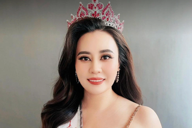 Hoa hậu Phan Kim Oanh bận rộn với "đấu trường" nhan sắc