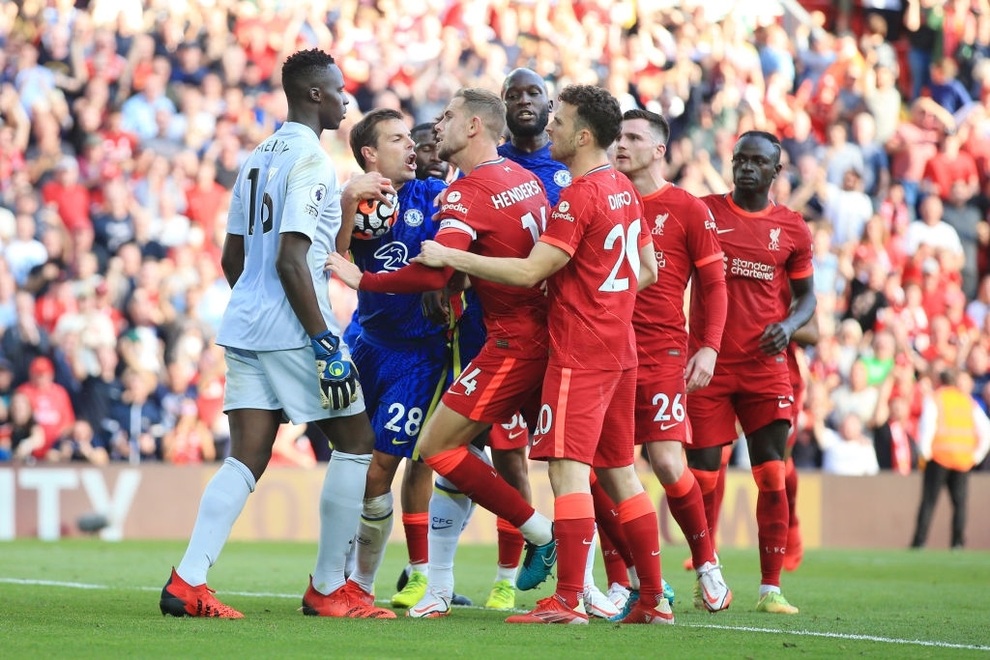 Liverpool 1-1 Chelsea: VAR tạo bước ngoặt với thẻ đỏ và phạt đền - 2 Liverpool 1-1 Chelsea: VAR tạo bước ngoặt với thẻ đỏ và phạt đền - 2
