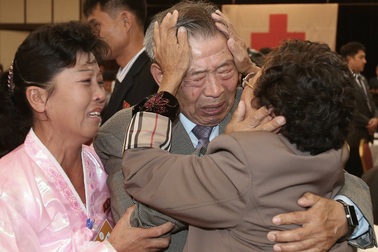 Hàn -Triều thống nhất tổ chức đoàn tụ gia đình ly tán vào tháng 8