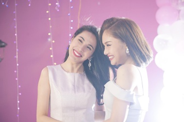 Thuỷ Tiên và Miu Lê bất ngờ thân thiết như chị em