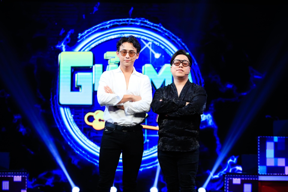 MC Tùng Leo: “Cứ yêu là lụy tình, sẵn sàng hủy hoại bản thân” - 1 MC Tùng Leo: “Cứ yêu là lụy tình, sẵn sàng hủy hoại bản thân” - 1