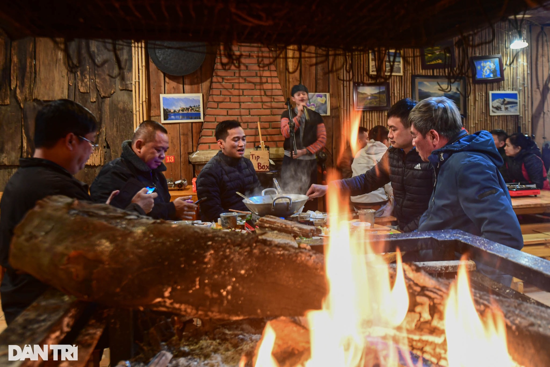 Nhịp sống khách du lịch và người dân Sapa dưới cái rét 0 độ C - 18